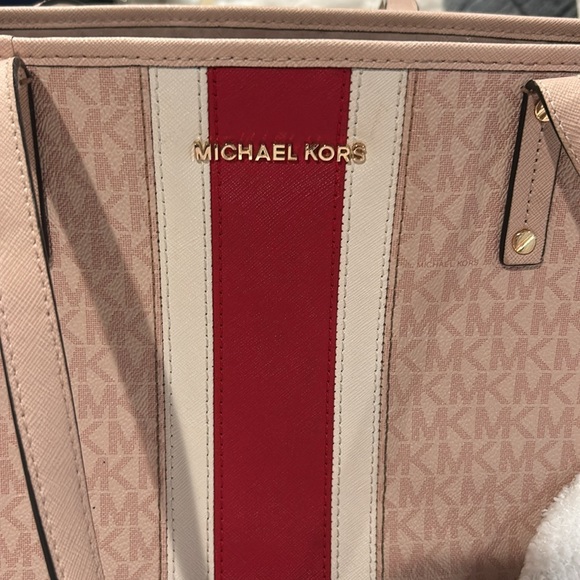 Michael Kors Pink Large Tote Bag and Matching Wallet - Picture 3 of 11